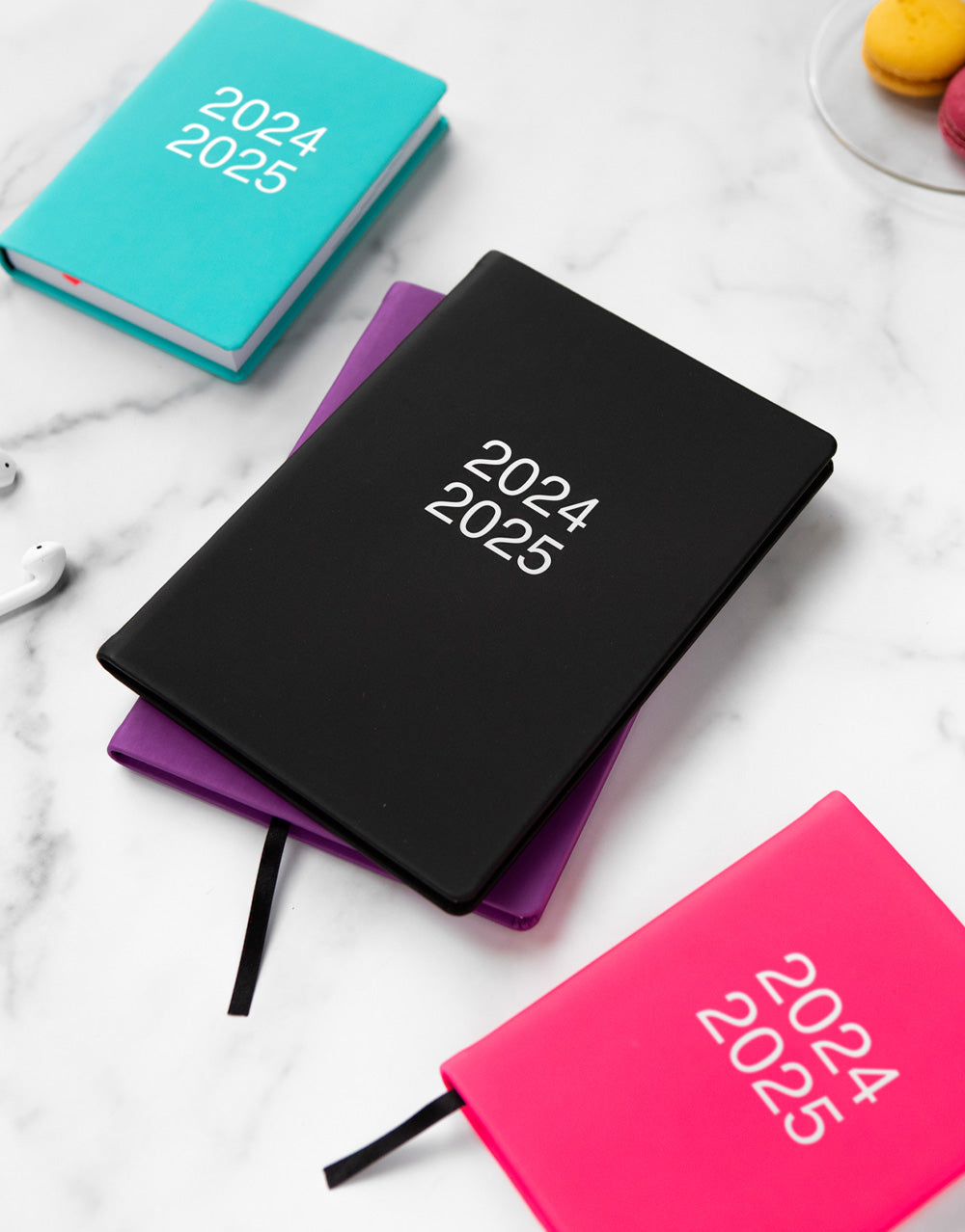 Dazzle A5 Week to View Planner 2024-2025 - Multilanguage#color_pink